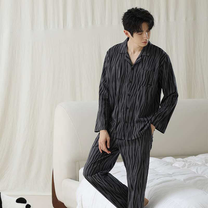 メンズパジャマ 優雅な眠りの絹パジャマ